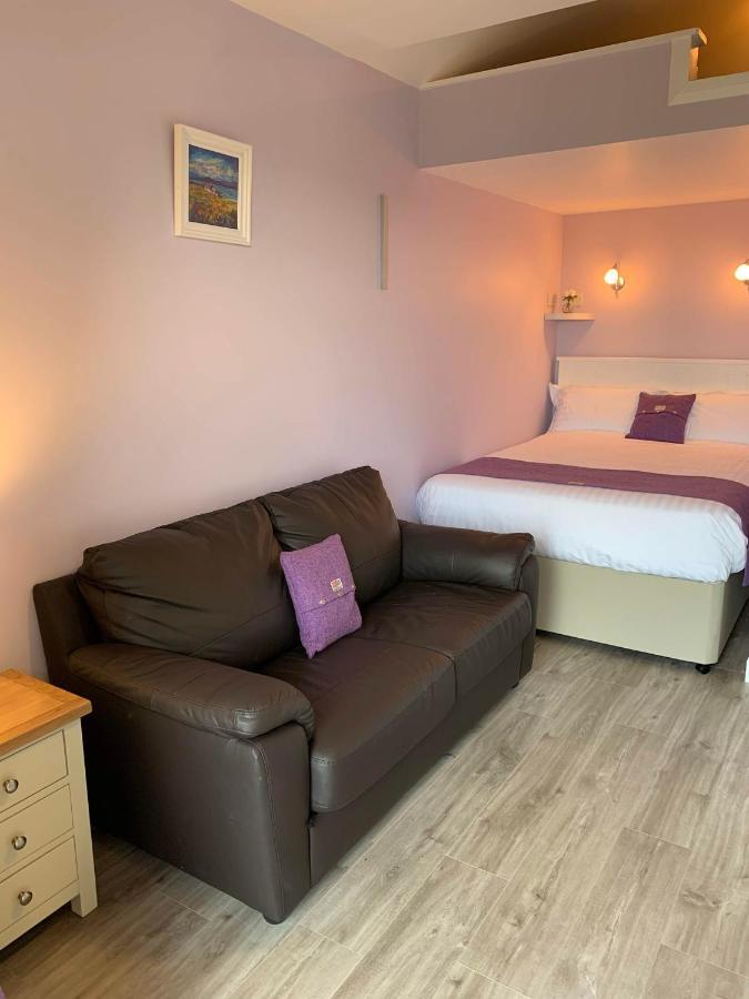 Hebridean Holiday Cabins Breasclete ภายนอก รูปภาพ