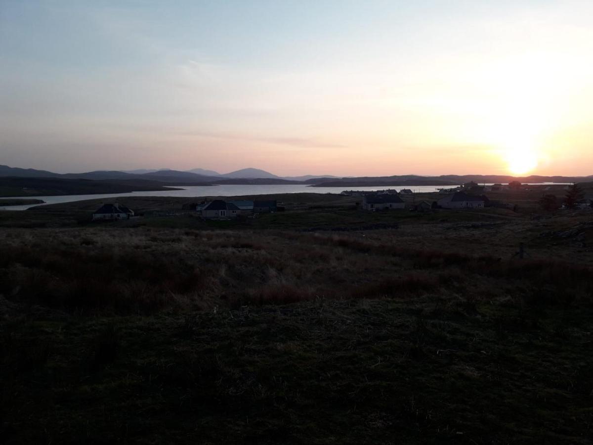 Hebridean Holiday Cabins Breasclete ภายนอก รูปภาพ