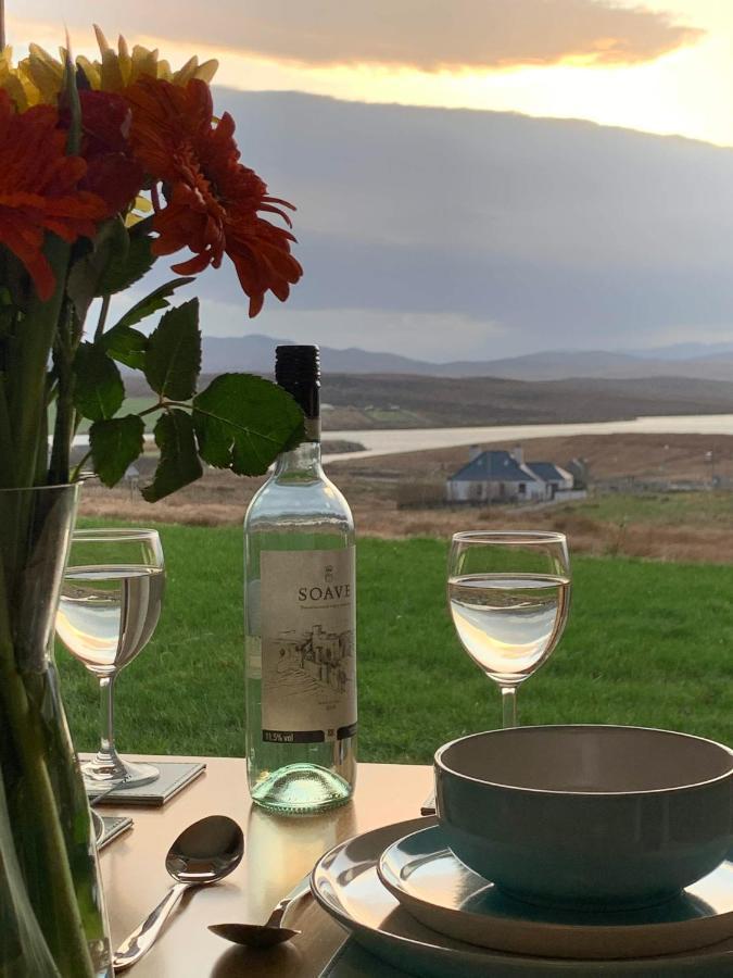 Hebridean Holiday Cabins Breasclete ภายนอก รูปภาพ