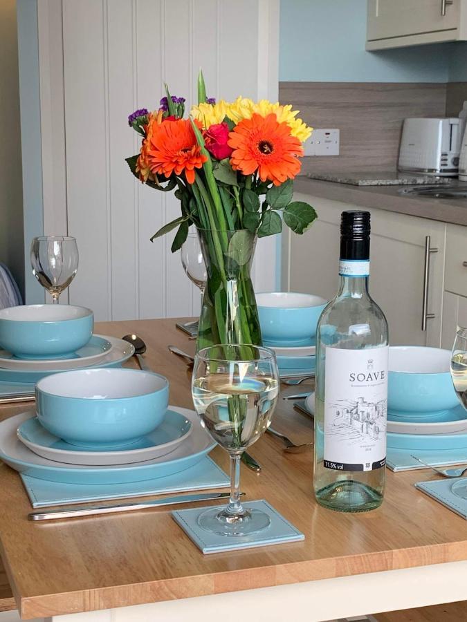Hebridean Holiday Cabins Breasclete ภายนอก รูปภาพ