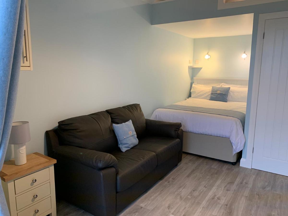 Hebridean Holiday Cabins Breasclete ภายนอก รูปภาพ